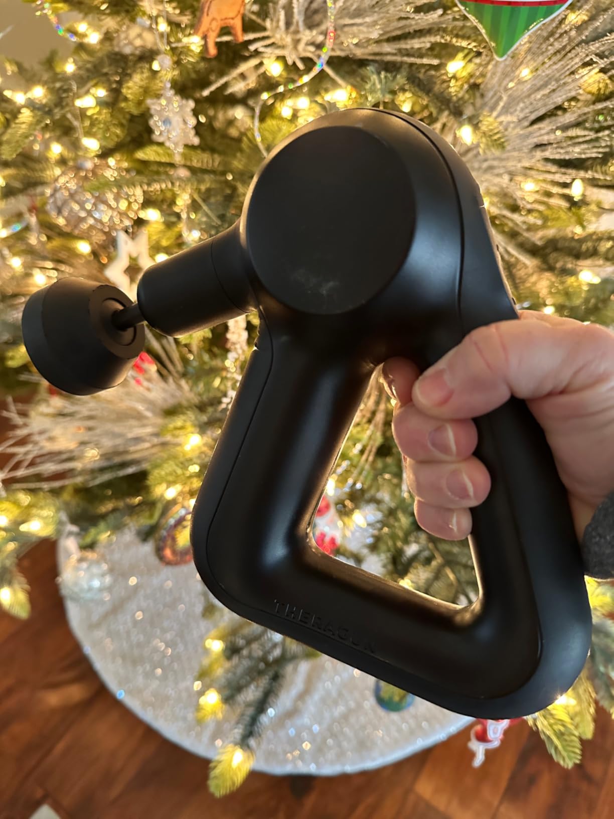 TheraGun Therabody Relief Massage Gun | for Daily Comfort | 3-Speed | Navy | Quiet Handheld Percussion Muscle Massager for Back, Leg & Shoulder Pain Relief. Lightweight, Easy to Use, Ergonomic Grip customer photo 2