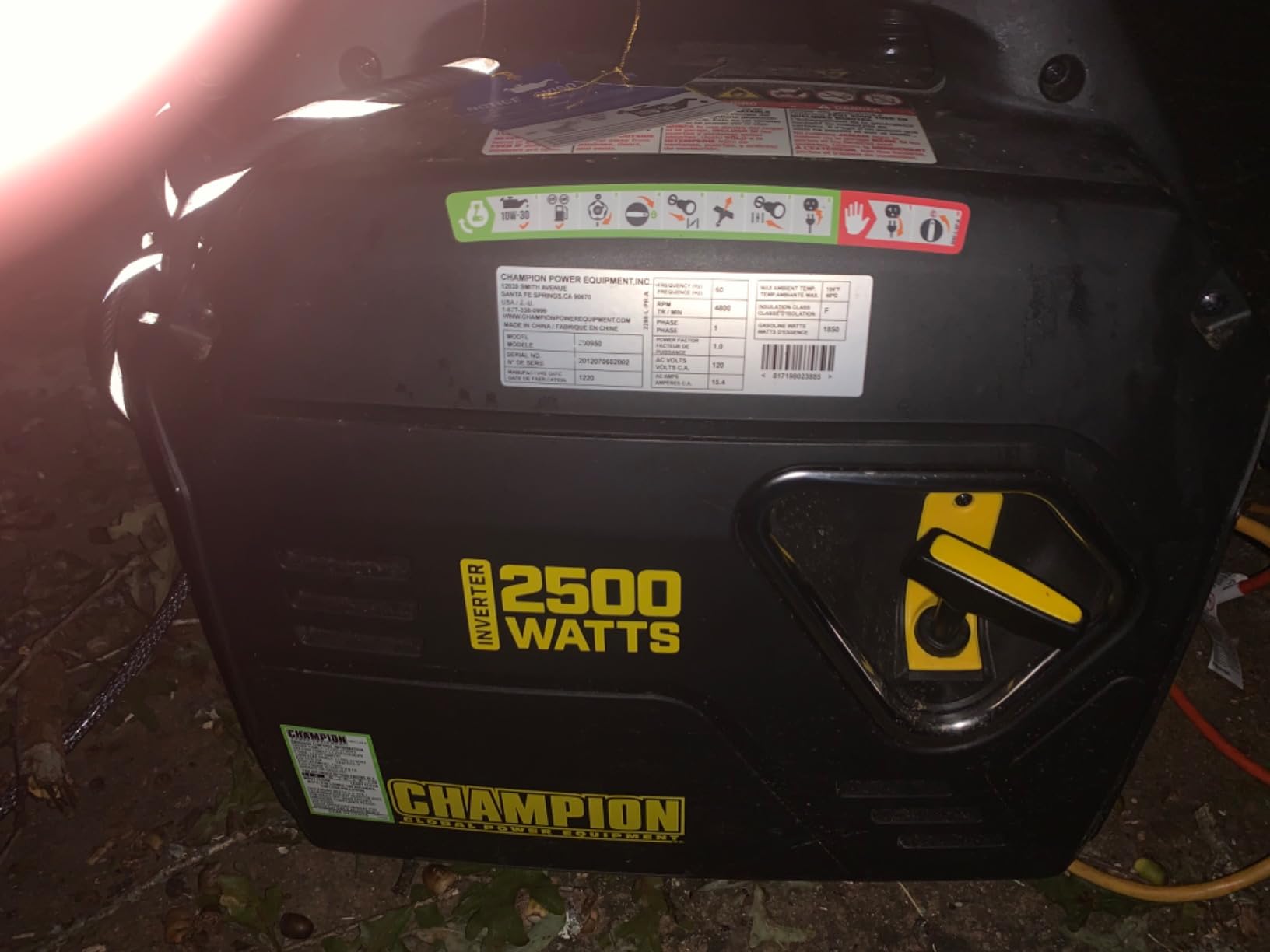 Champion Power Equipment 2500-Watt Ultralight Portable Inverter Generator with Quiet Technology and Free 3-Year Warranty | 39.7 lb, 53 dBA, 1850 running watts, up to 11.5 hr run time, CO Shield auto shutoff, clean power under 3% THD customer photo 2