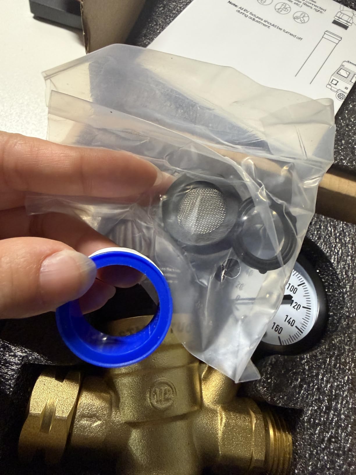 STMOUTUO RV Water Pressure Regulator Valve for Camper. Lead-Free Brass | Complies with NSF 372 Standards, Reducer with Adjustable Gauge, Fits Travel Trailer, Motorhome, Caravan customer photo 1