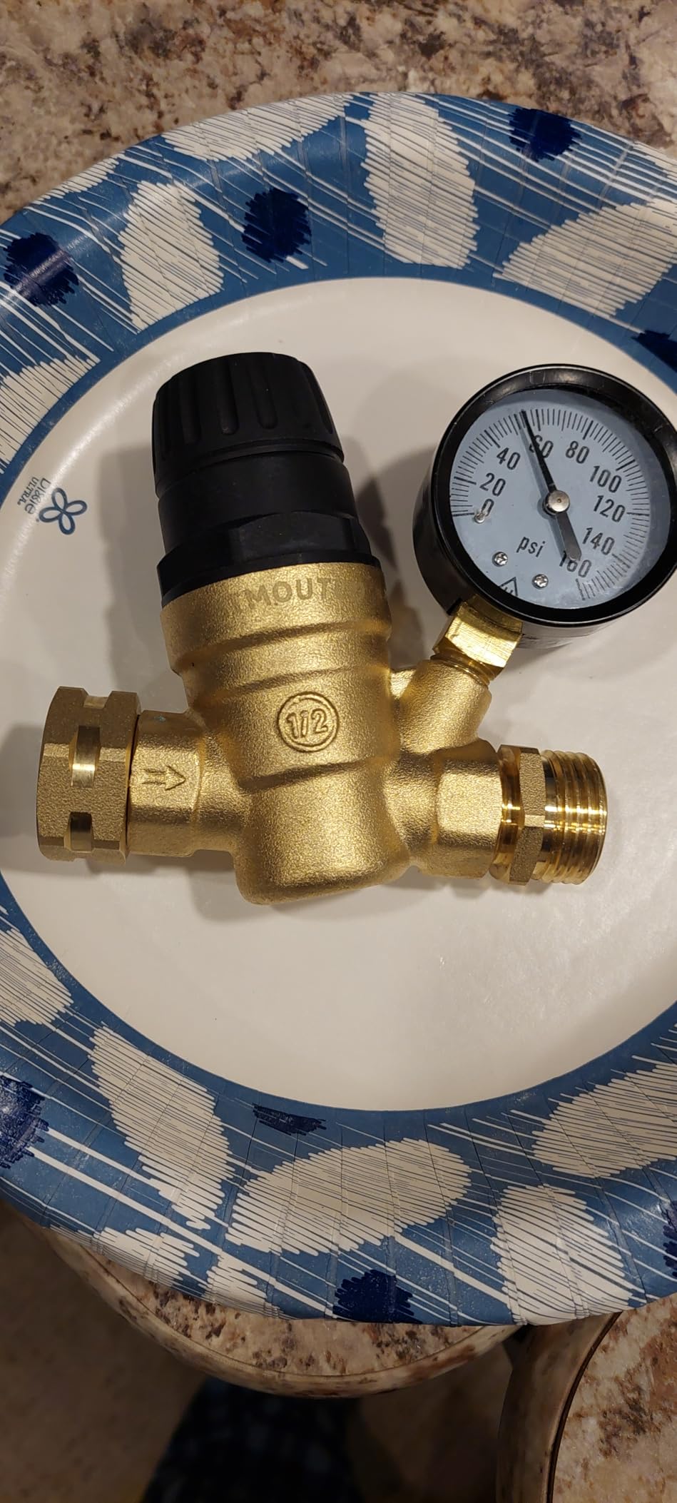 STMOUTUO RV Water Pressure Regulator Valve for Camper. Lead-Free Brass | Complies with NSF 372 Standards, Reducer with Adjustable Gauge, Fits Travel Trailer, Motorhome, Caravan customer photo 2
