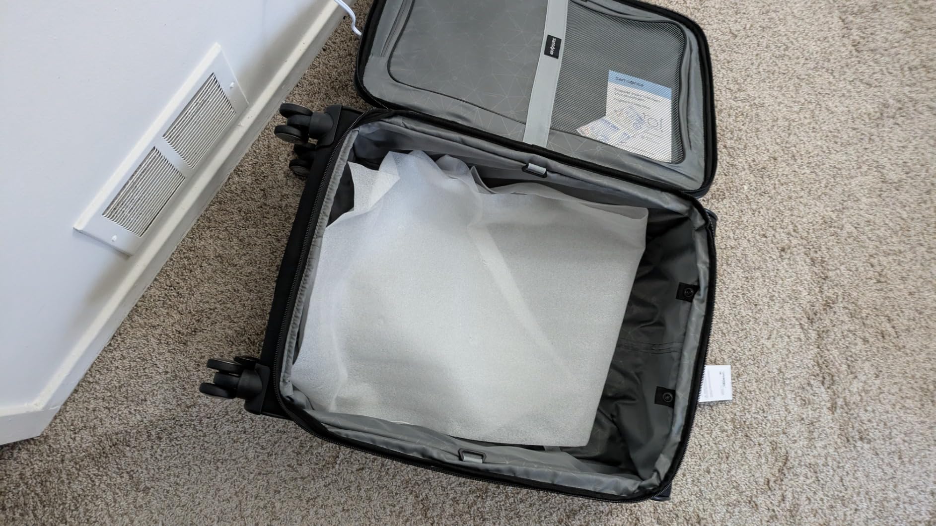 Samsonite Ascella 3.0 Softside Expandable Luggage with Spinner Wheels, 3-Piece Set (20/24/28), Sapphire Blue customer photo 1