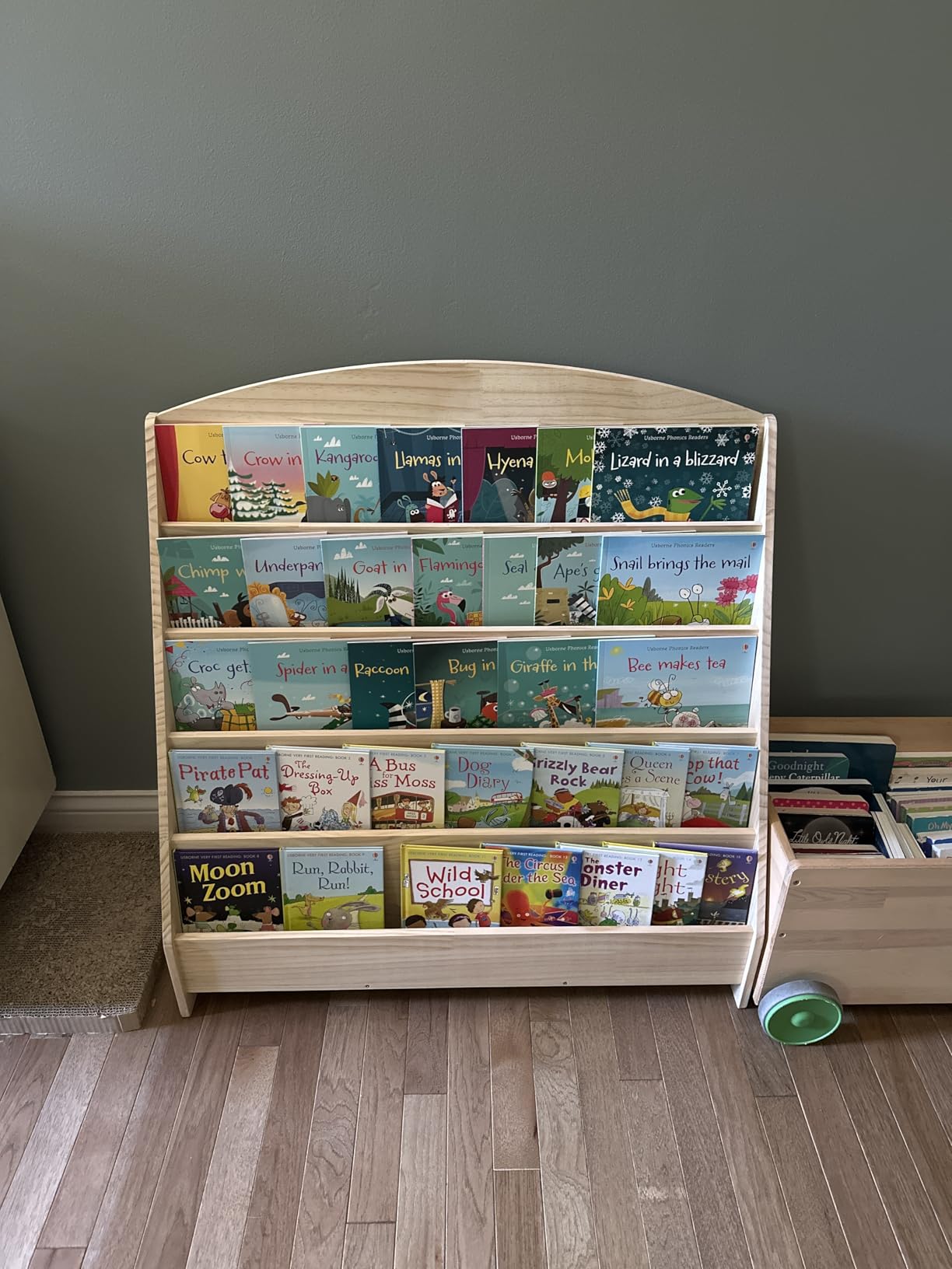 Montessori Toddler Book Shelf Organizer Single Sided Book Rack Display with Toy Storage, Children Baby Classroom Bookshelf, Kids Room bookcases cabinets & Shelves Natural Pine (31