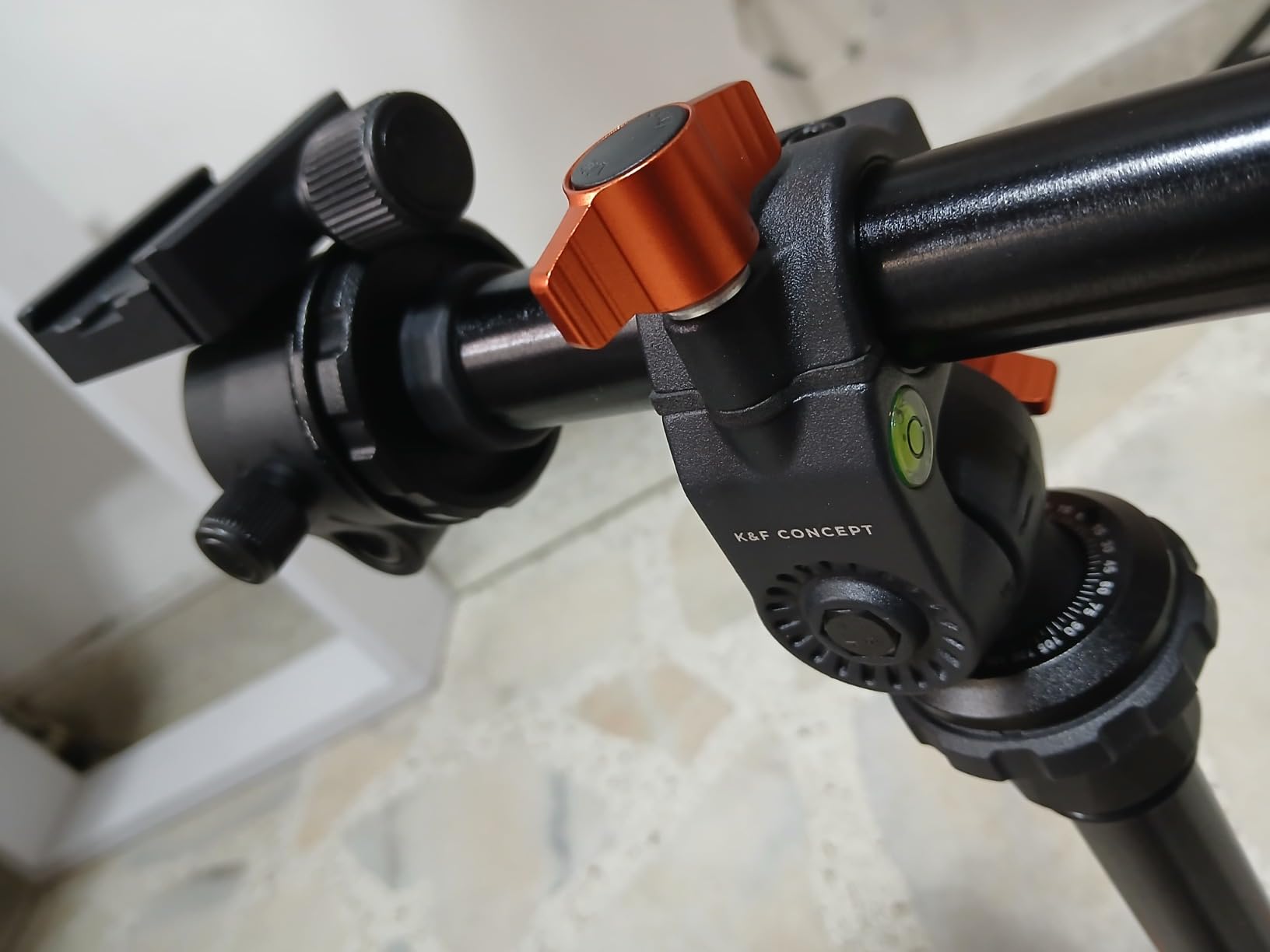 K&F Concept 76 in Overhead Camera Tripod | Rotatable Multi-Angle Center Column, Lightweight, 360 Degree Ball Head, Load Capacity 8kg/17.6lbs. O234A1+BH-36 customer photo 1