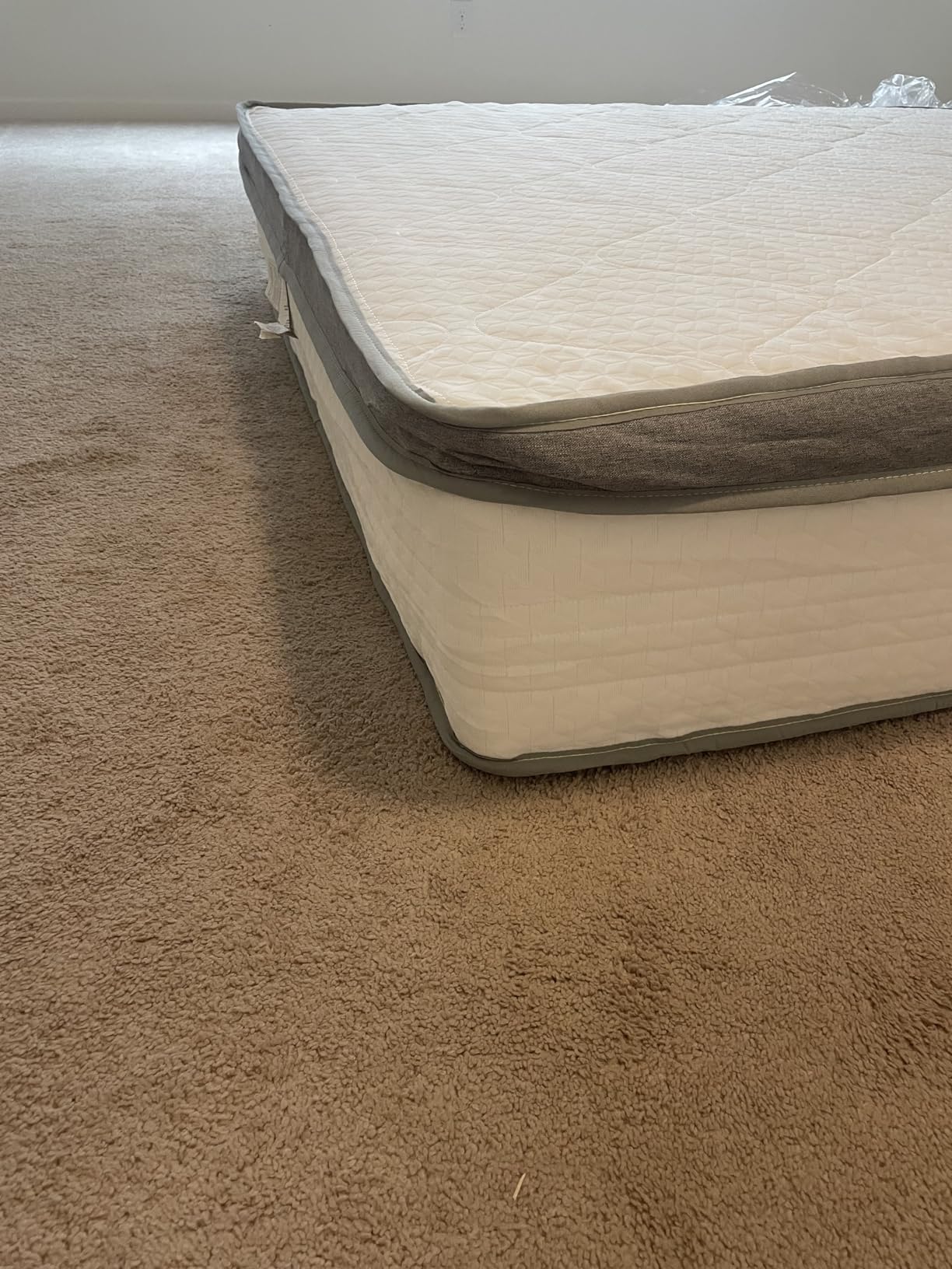 Novilla Queen Mattress, 12 Inch Hybrid Mattress Queen with Comfort Foam | Innerspring Pillow Top Mattresses in a Box, Pressure & Pain Relief, Soft Feel but Supportive, CertiPUR-US customer photo 1