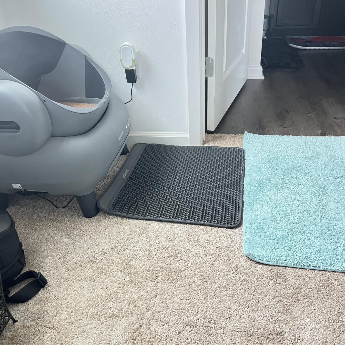 Neakasa M1 Plus Open-Top Self-Cleaning Cat Litter Box, 360 Degree Safety Sensors, Advanced Odor & Leak Control, Automatic for Large & Multi-Cat Homes customer photo 1