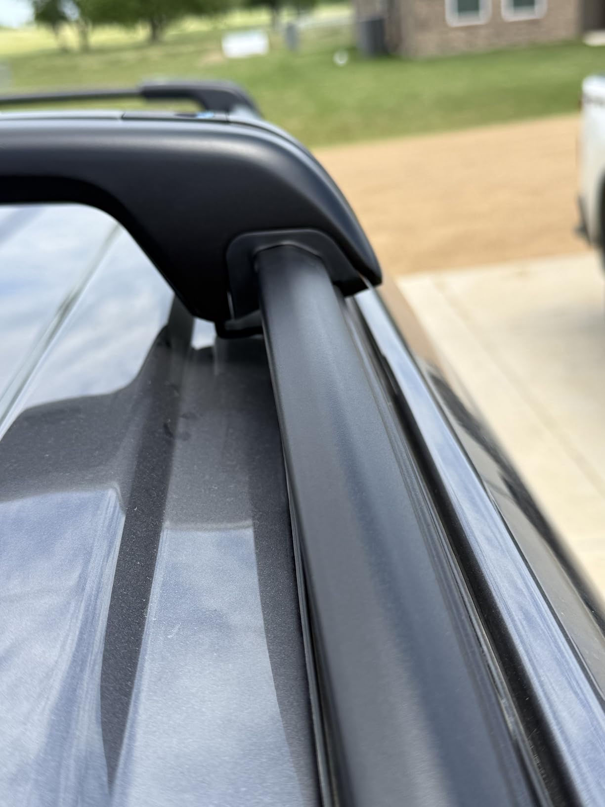 KINGGERI 330lbs Roof Rack Cross Bars for Ford Explorer 2020-2026 | All Aluminum Heavy Duty Lockable Roof Rails Crossbars Rooftop Cargo Basket Luggage Accessories customer photo 2