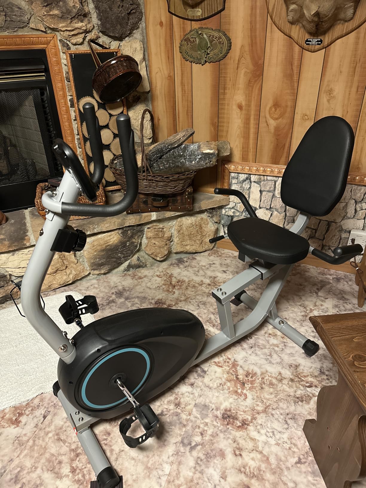 Recumbent Exercise Bike for Seniors - 400LB Weight Capacity Recumbent Bikes with Comfortable Seat, Pulse Sensor, 16-level Resistance, LCD Monitor customer photo 2