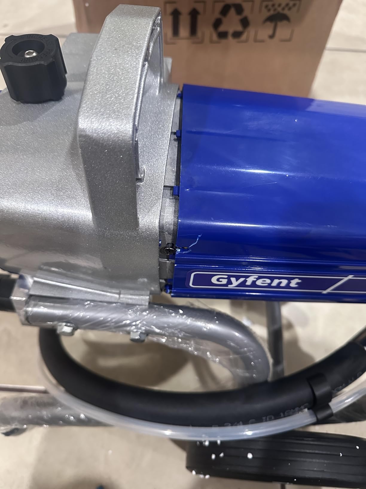 490 Airless Paint Sprayer for Home Interior, 0.60 GPM 3300 PSI 1300W | Adjustable Pressure Airless Sprayer with Low Overspray for House Painting Townhouse, 66' Hose 19.7