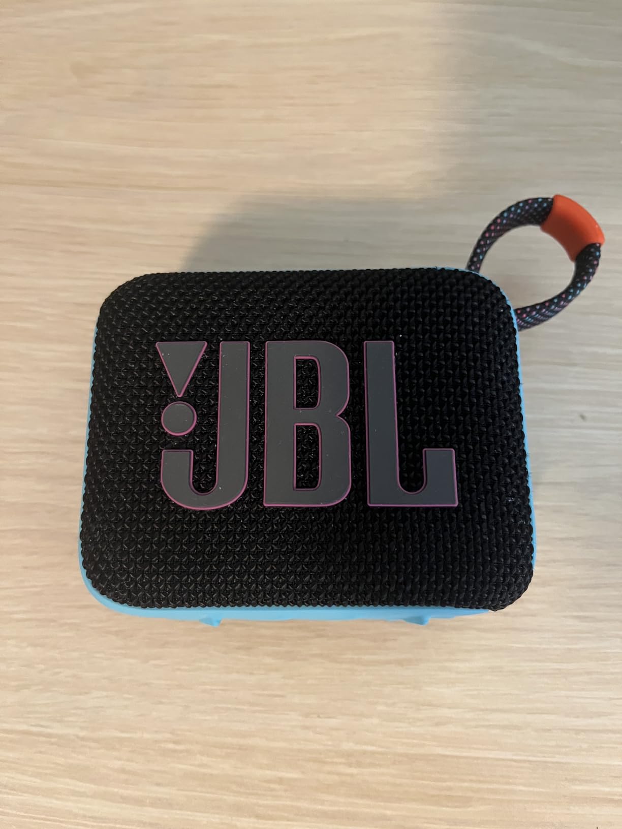 JBL Go 4 - Ultra-Portable, Waterproof and Dustproof Bluetooth Speaker, Big JBL Pro Sound with Punchy bass, 7-Hour Built-in Battery, Made in Part with Recycled Materials (Purple) customer photo 1