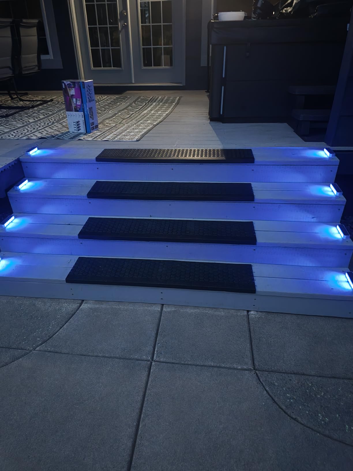 DetarZinLED Solar Step Lights Outdoor IP68 Waterproof 4 Pack Warm White customer photo 2