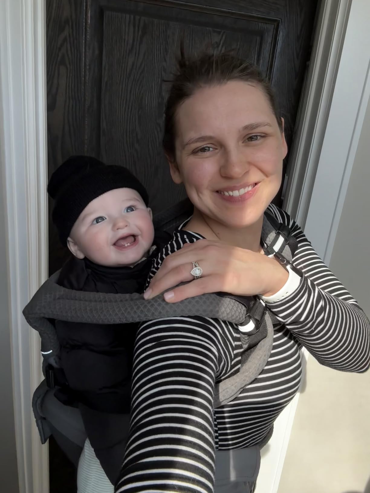 Alta Hip Seat Baby Carrier for Babies and Toddlers 4-48 Months | 3-Position Convertible Ergonomic Baby Carrier, Storage Pocket, Sun Hood, Hip-Healthy Positioning, Fits 12-45 lbs, Pearl Grey customer photo 2