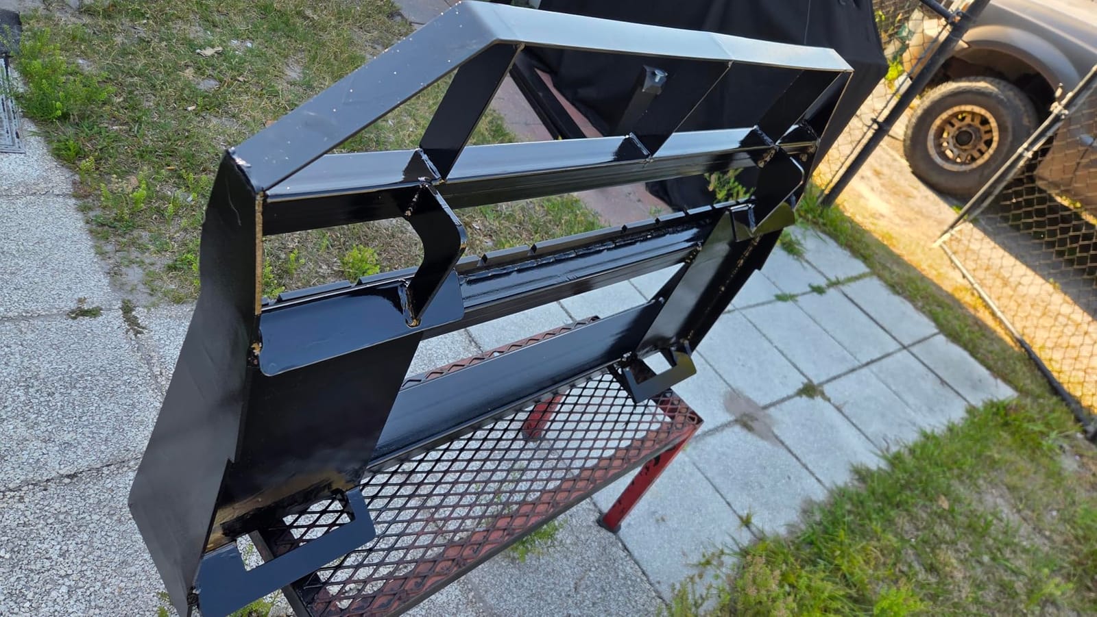 YITAMOTOR 4000lbs Universal Skid Steer Pallet Fork Attachment, 46