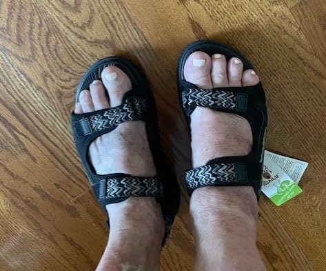 KuaiLu Womens Orthopedic Walking Sandals with Comfortable Arch Support customer photo 2