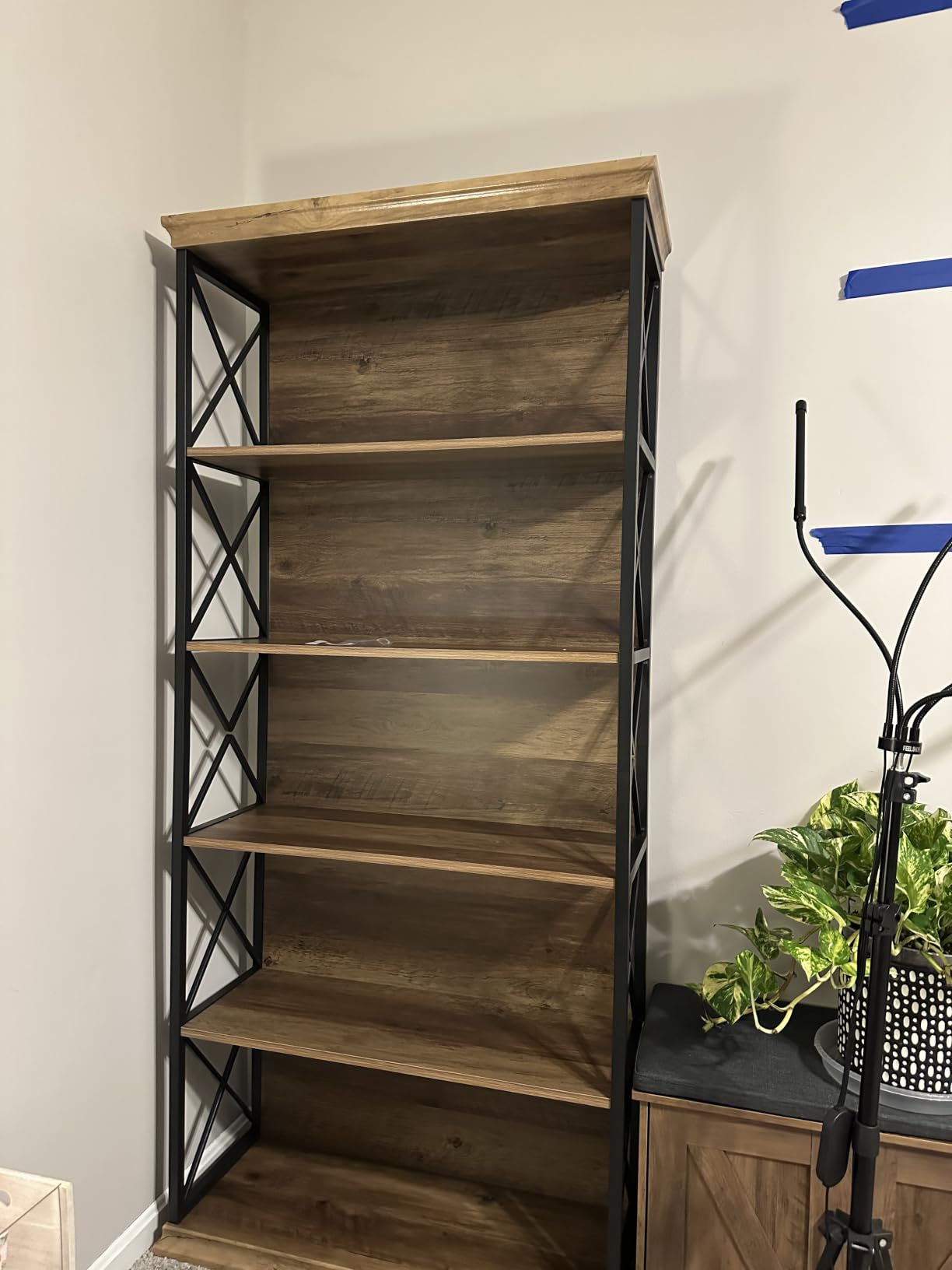 Tribesigns 6-Tier Bookcase, 71 Inches Industrial Bookshelves and Bookcase, Freestanding 5 Shelf Storage Shelves, Wood and Metal customer photo 2