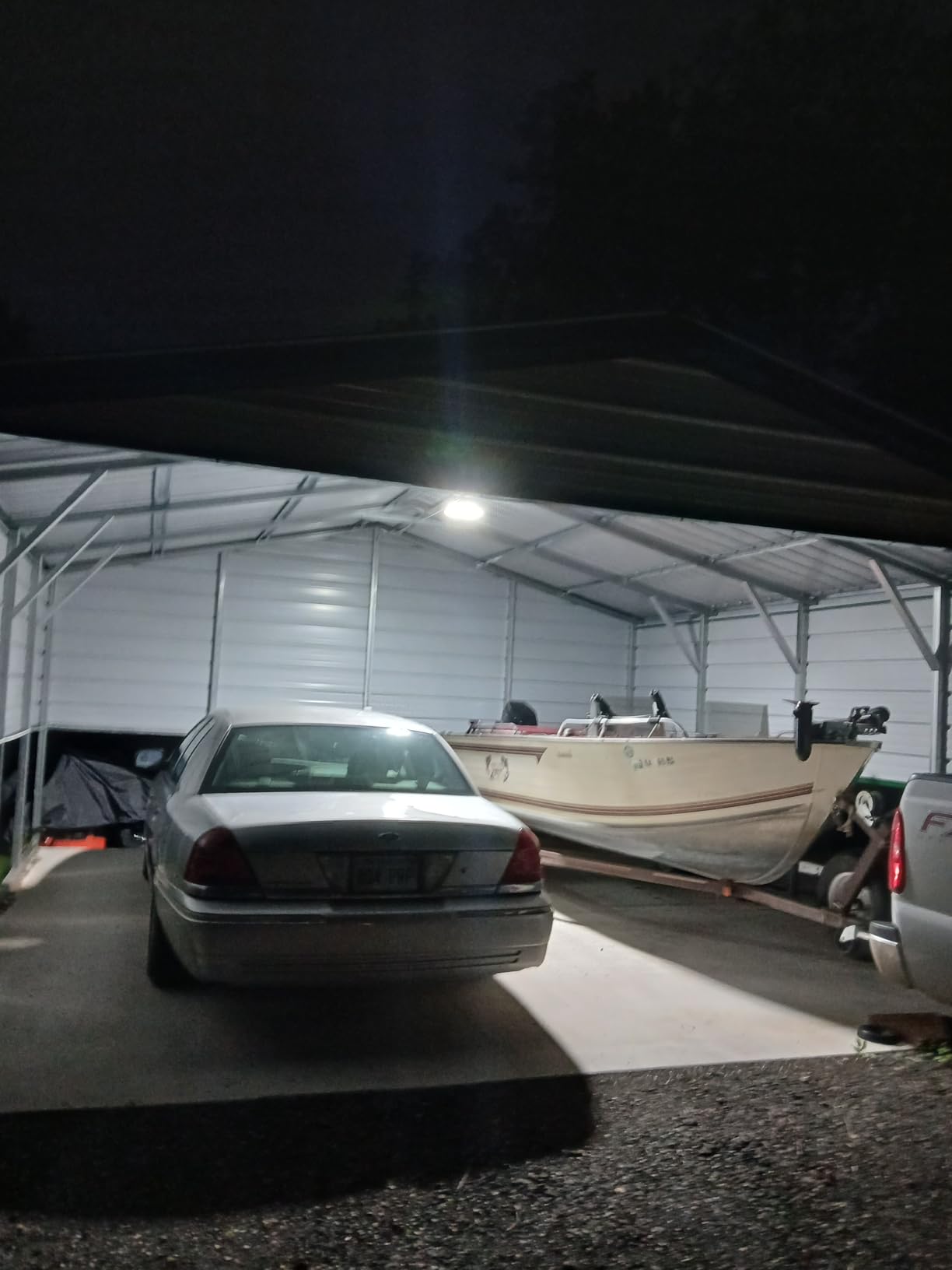 Motion Sensor Garage Light, 20000LM 200W Garage Lights Ceiling Led Motion Activated, Motion Light Indoor with Dusk to Dawn, E26/E27 Screw in Shop Light for Basement Barn Attic Warehouse customer photo 1