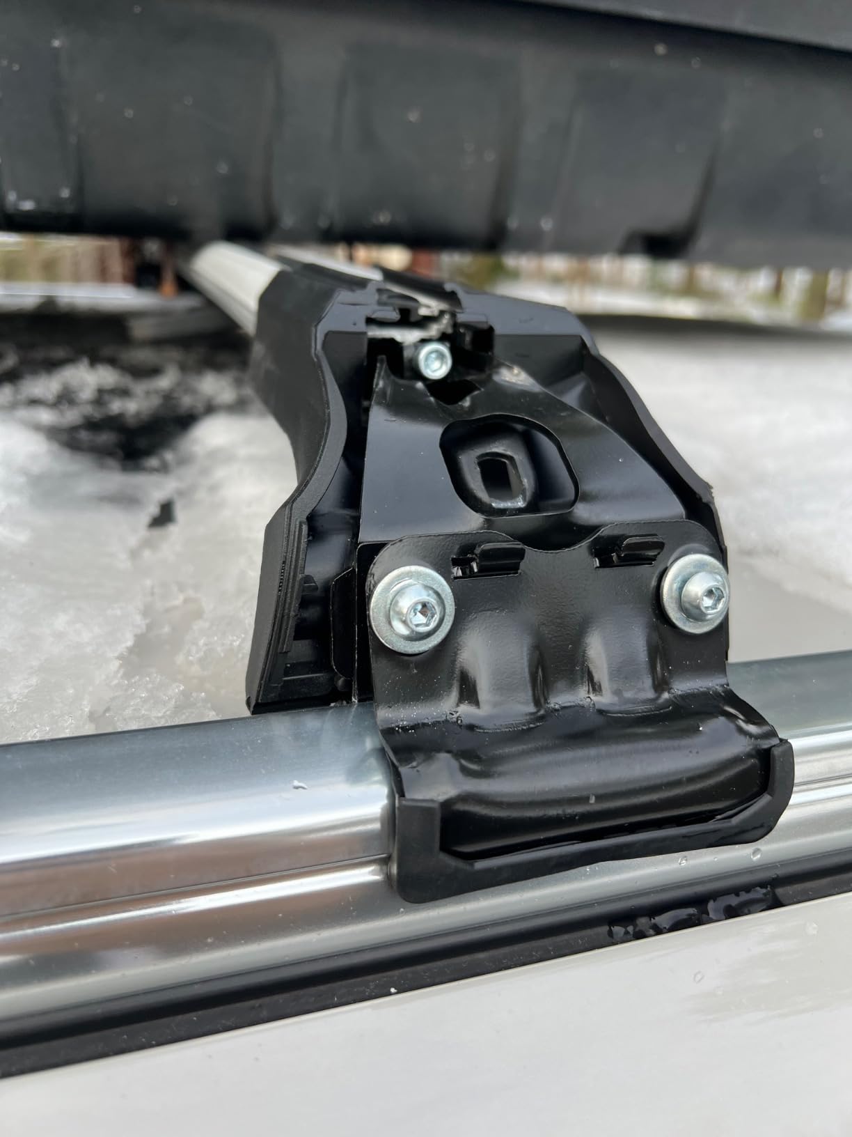 ERKUL Heavy Duty 220lbs Roof Rack Cross Bars for Lincoln Aviator 2020-2026 | Solid Metal Mounts | Aluminum Crossbars with Anti Theft Lock for Rooftop - Compatible with Flush Rails - Black customer photo 1