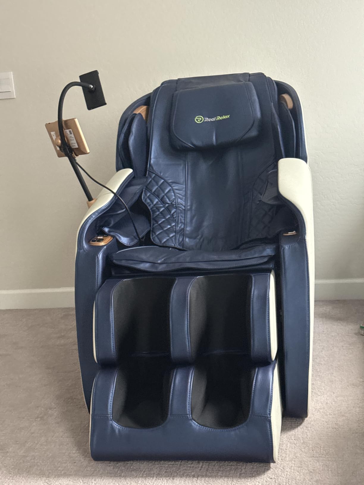 Real Relax Massage Chair Full Body with Unique Phone Controller, Zero Gravity 3D SL-Track Recliner with APP Control, Child Lock,Pause Button, Favor-06, Black customer photo 2