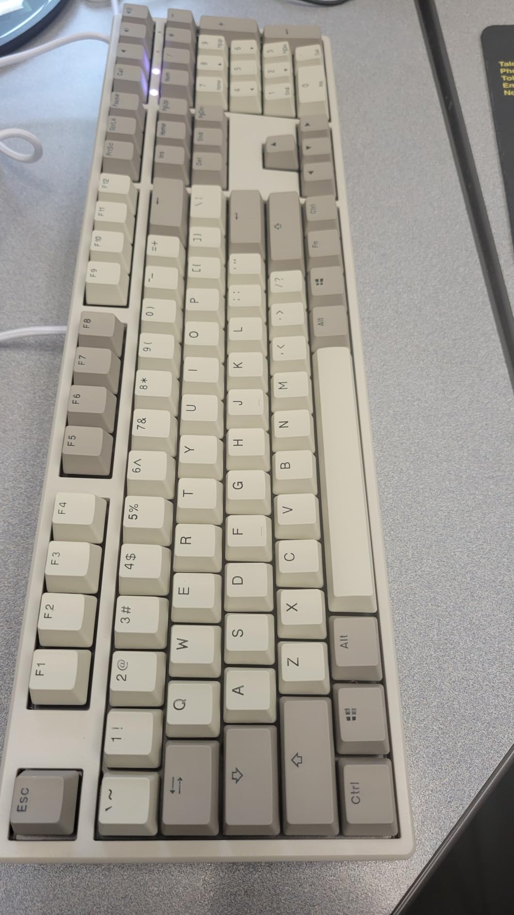 Ducky Origin Mechanical Gaming Keyboard, Cherry MX Silent Red, Vintage customer photo 2