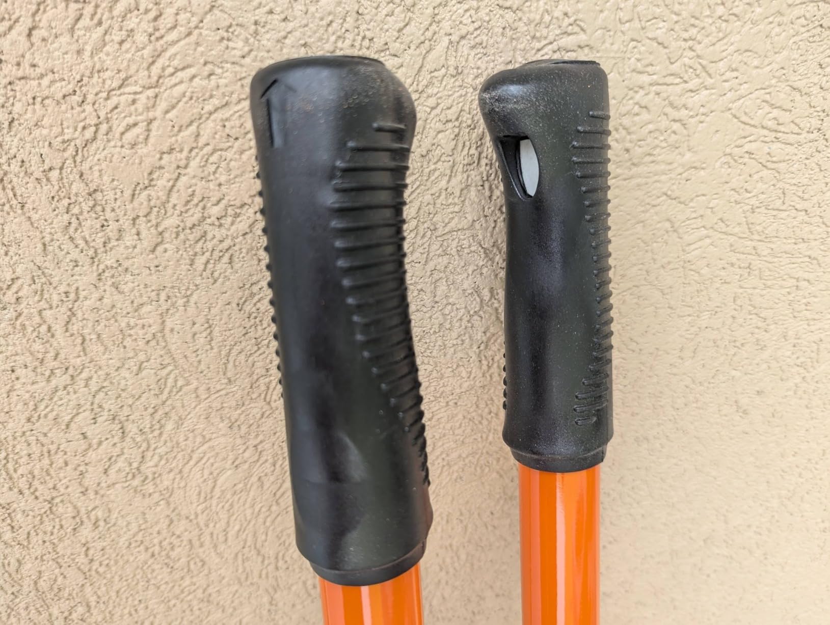 Nohovu Post Hole Digger, Heavy Duty with Fiberglass Handle, Carbon Steel Blades, 58 Inches, Orange & Black customer photo 2