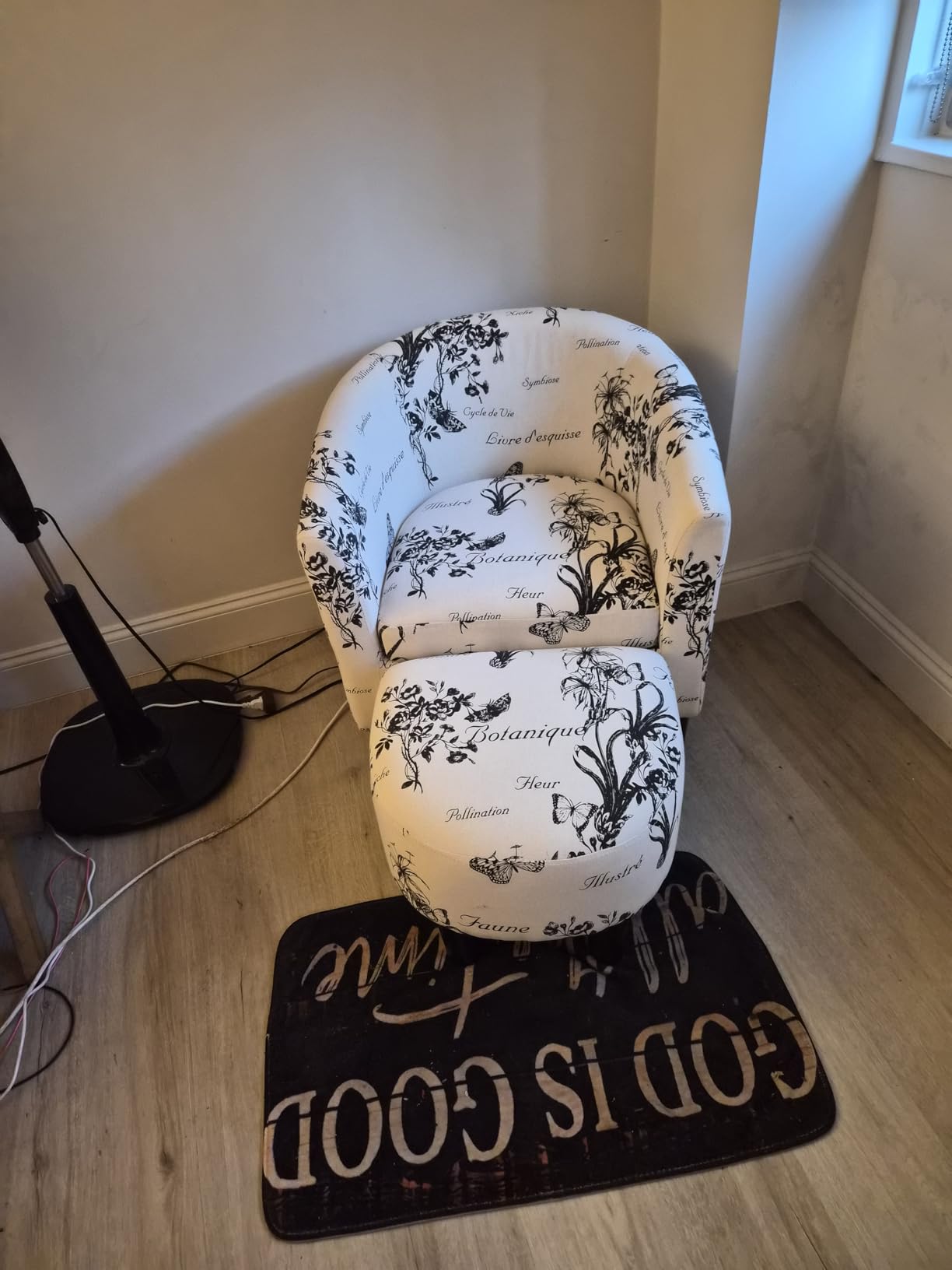 INZOY Modern Accent Chair with Ottoman for Small Space, Club Chair with Ottoman Set, Comfy Fabric Barrel Reading Chairs for Living Room Bedroom, Round Reading Chair with Foot Rest, Flower Pattern customer photo 1