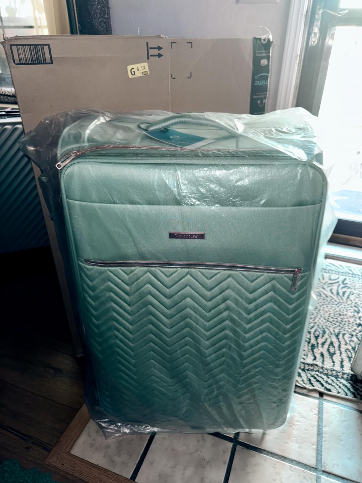 Travelhouse 4-Piece Softside Luggage Set with Spinner Wheels customer photo 2