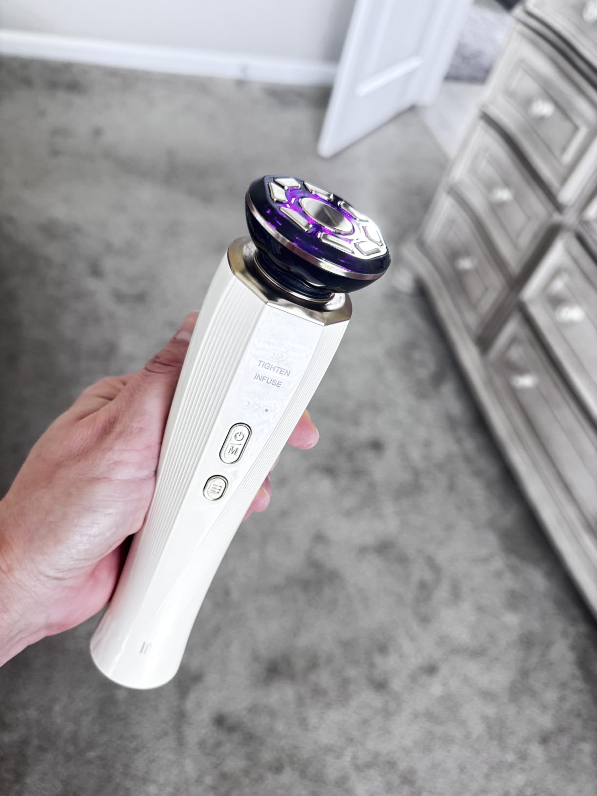 INIA FLARE 3-in-1 Red Light Therapy Beauty Device for Face & Neck White | Help Reduce Puffiness, Support Skin Firmness, and Enhance Radiance, Ideal for Daily Home Use Skincare customer photo 2