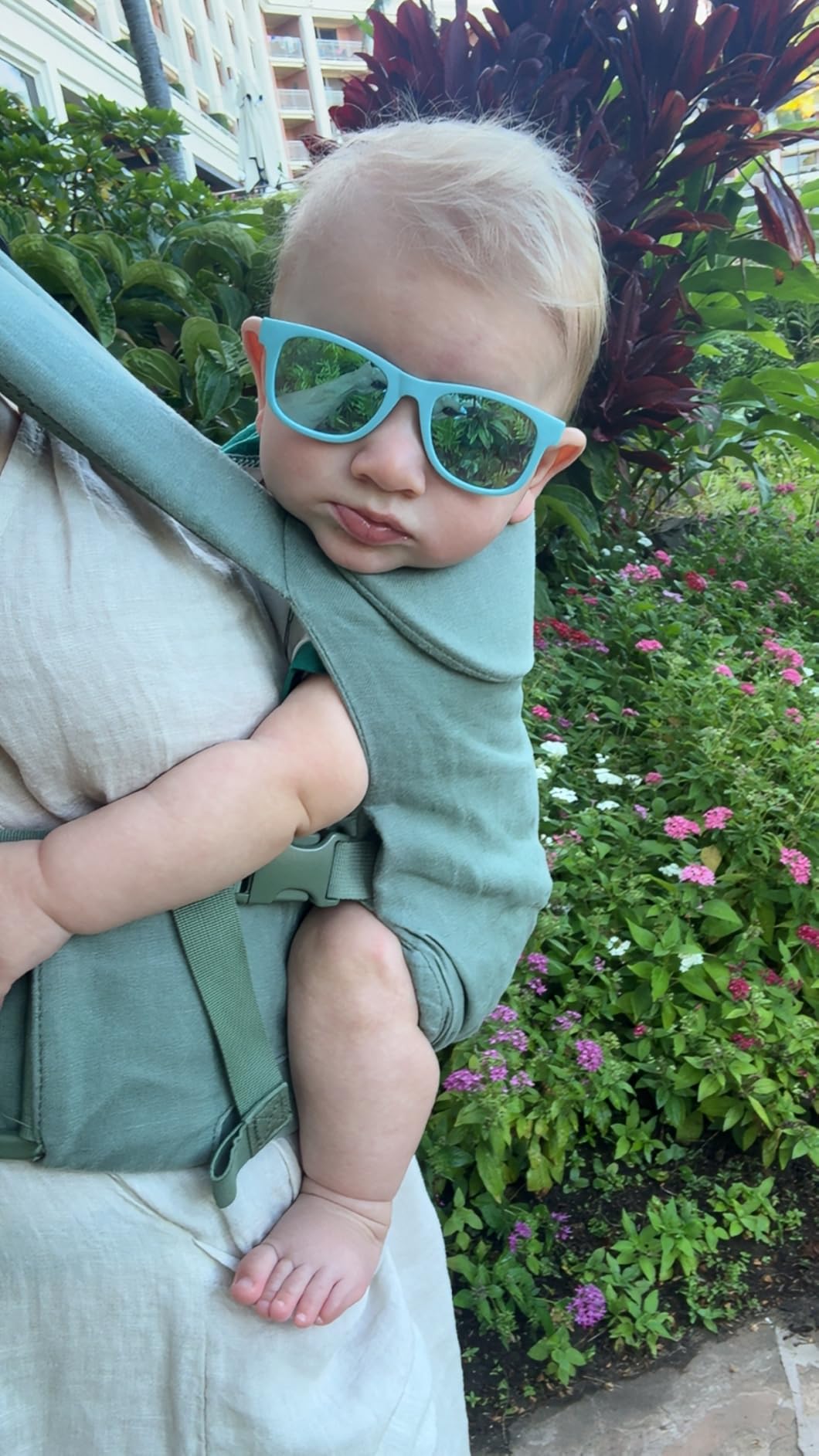 WildBird - Aerial Buckle Carrier - 2-24 Months - Standard (XS-XL) Willow - Front or Back Carry - Cross Straps, Lumbar Support, Headrest - Hip Healthy - Baby Carrier - Baby Essentials - New Mom Gifts customer photo 1
