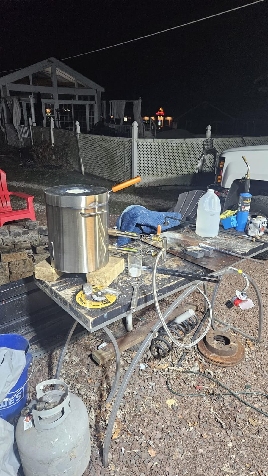 VEVOR 6KG Propane Melting Furnace Kit, Large Capacity Foundry Home Kilns, Blacksmithing Forge with Crucible & Tongs Kiln, Stainless Steel, for Metal Scrap Recycle, Gold Copper Silver Casting customer photo 1