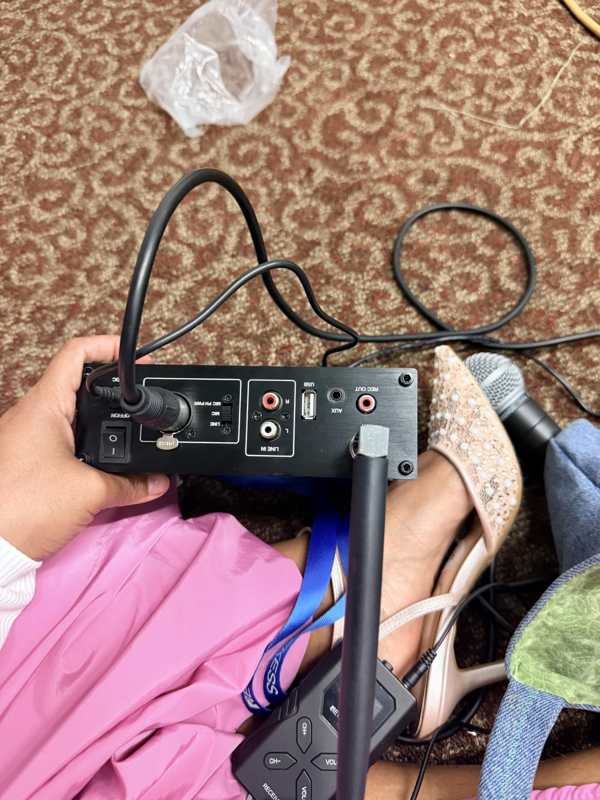 Retekess TT119 Assistive Listening System, Church Translation (1TX 10RX), FM Transmitter, XLR/AUX/RCA Input customer photo 1