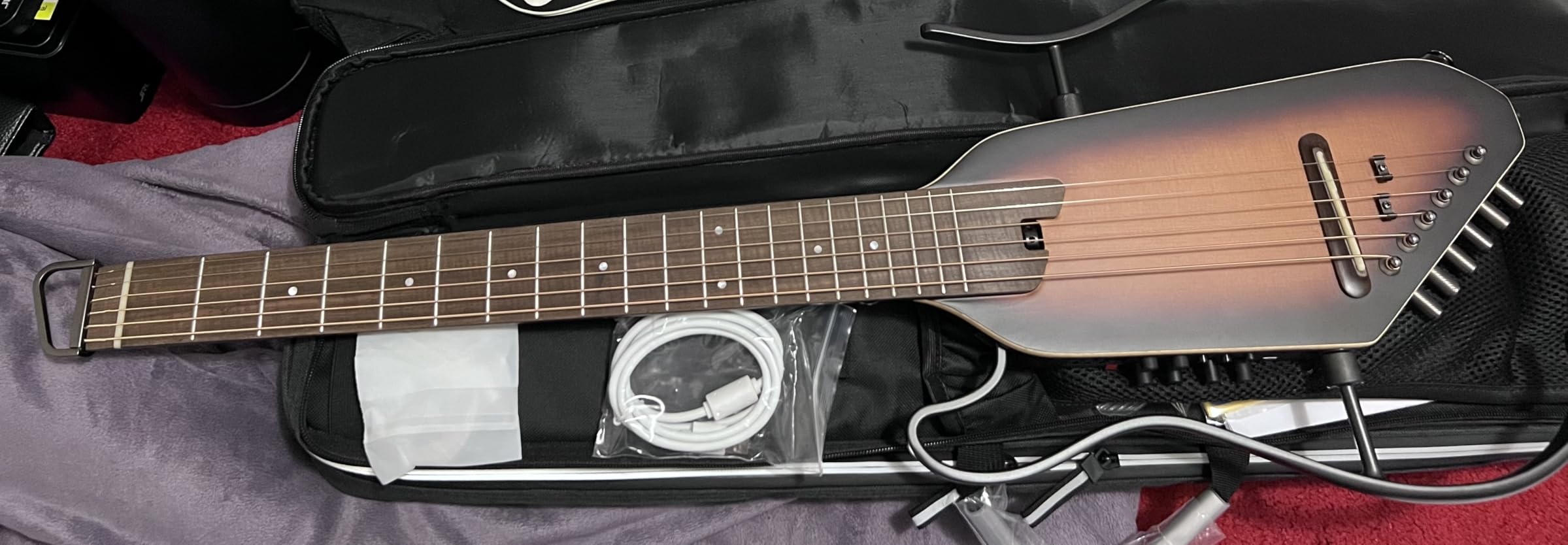 Donner HUSH I PRO Acoustic Electric Travel Guitar (Natural) customer photo 2