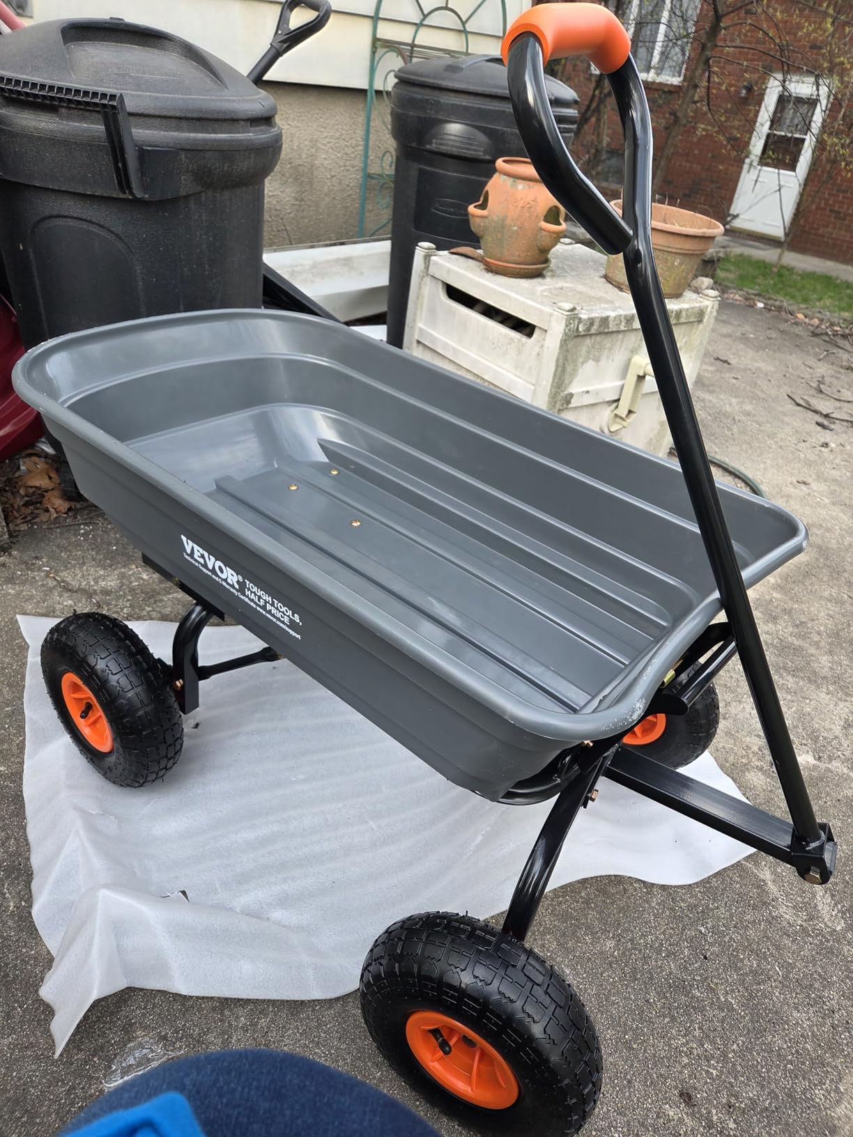 VEVOR Heavy Duty 1200lbs 7 Cu.Ft Wheelbarrow Garden Dump Cart Wagon | 2-in-1 Convertible Handle to Trailer For ATV Mower Tractor, 13in All Terrain Wheels customer photo 1