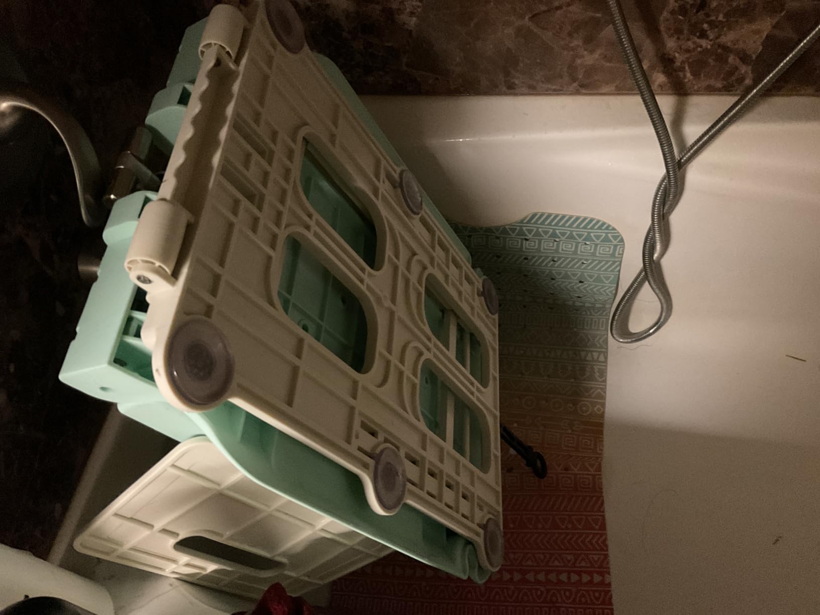 SuperHandy Portable Floor and Bath Lift, 330 lb Capacity, IP68 Waterproof customer photo 2