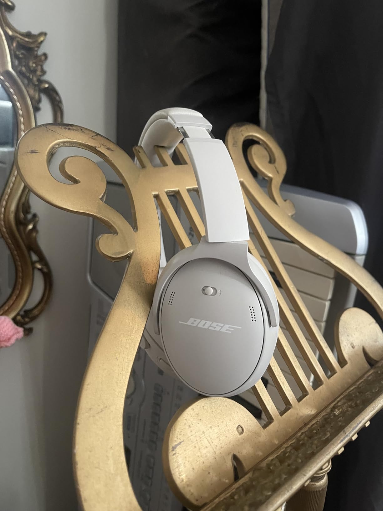 Bose QuietComfort Headphones - Wireless Bluetooth Headphones, Active Over Ear Noise Cancelling and Mic, USB-C Charging, Deep Bass, Up to 24 Hours of Playtime, Sandstone customer photo 1