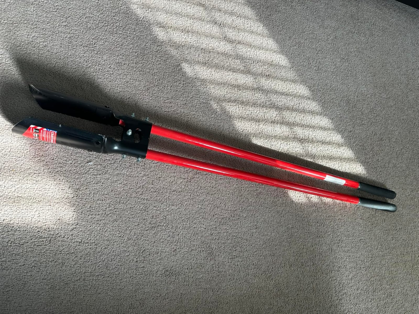 Craftsman Post Hole Digger, Heavy Duty with Fiberglass Handle, Steel Blades, Red & Black, for Decks, Fencing, and Ground Supports customer photo 2
