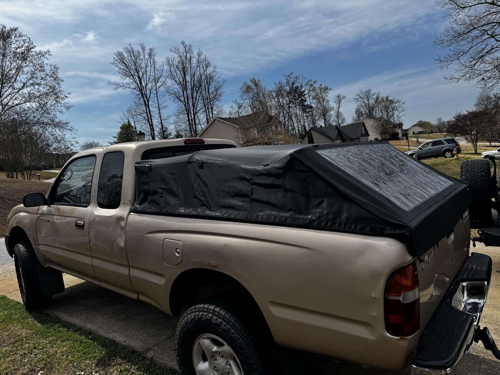 JOYTUTUS Truck Bed Soft Topper Compatible with 2019-2026 Ram 1500 with 5.5ft Bed (w/o RamBox) & Silverado Sierra 1500 with 5.8ft Bed Foldable Camper Shell Truck Top customer photo 1