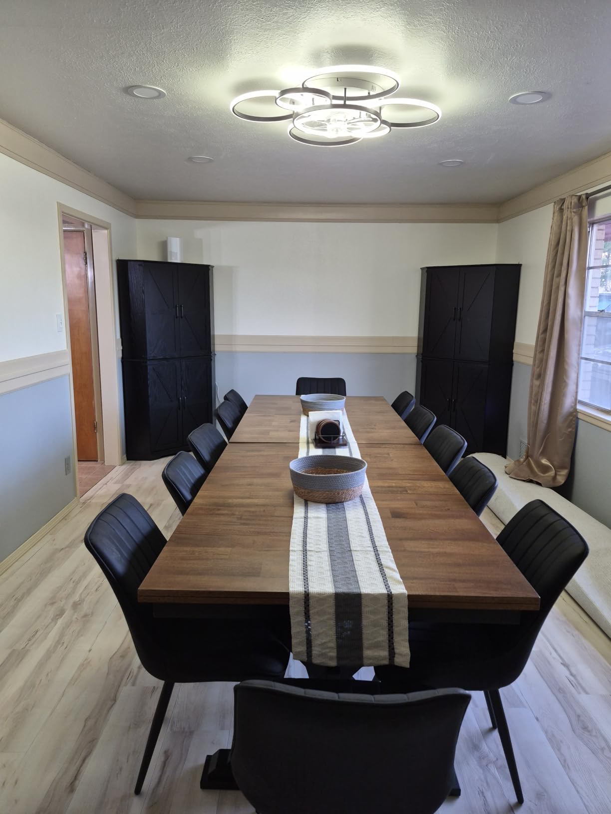 Signature Design by Ashley Wildenauer Extendable Dining Table, Farmhouse | Hardwood solids, Mango wood veneer, MDF substrate, Trestle base, Self-storing butterfly leaf, Seats 8, 60 to 78 inch length customer photo 2
