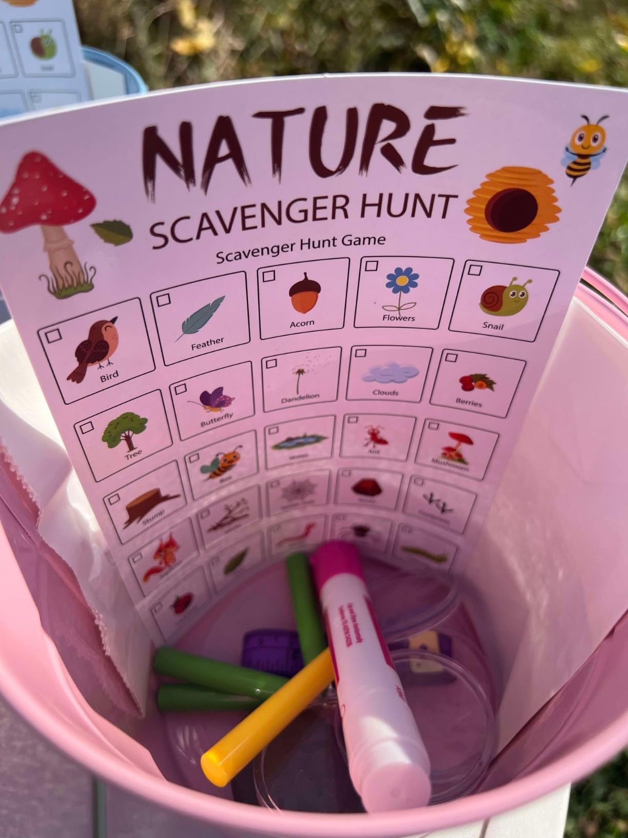 Hoolerry 30 Pcs Scavenger Hunt Cards for Kids Activities,Nature | Outdoor Camping Road Trip Games, Car Travel Activities, Spring Summer Indoor Seek, Educational Exploration for Kids Adults customer photo 1