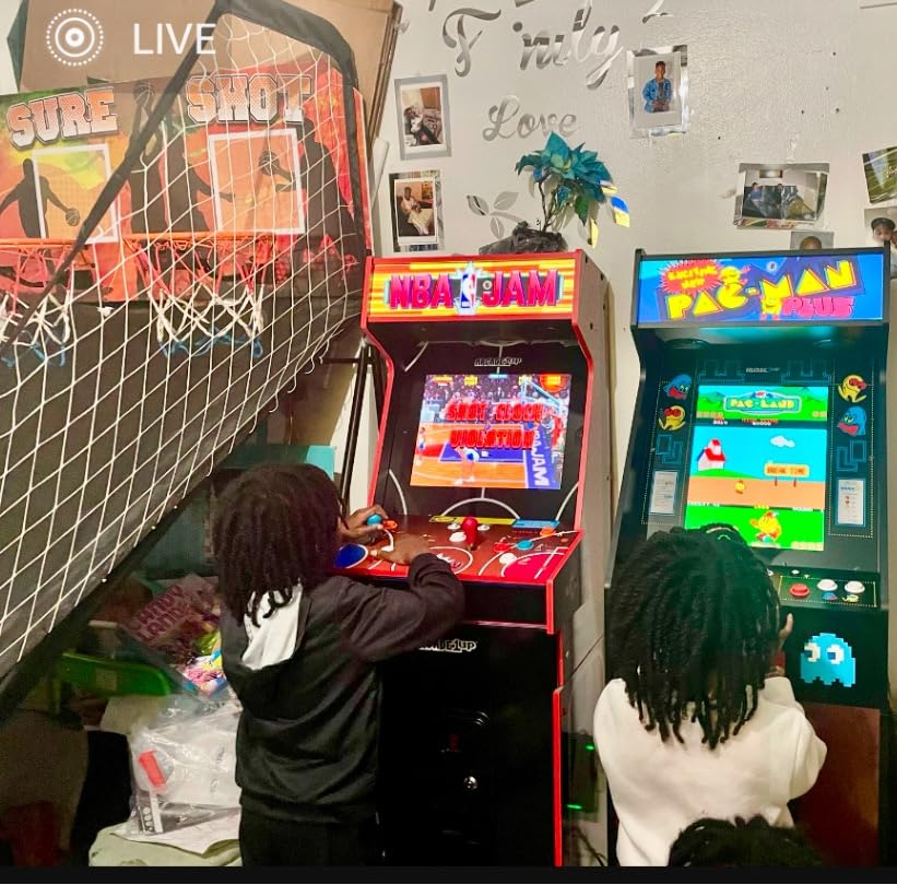 Arcade1Up NBA JAM Deluxe 2-Player Home Arcade Machine, Over 5-Foot Cabinet with Online Multiplayer, Light-Up Marquee, and 3 Classic Basketball Games customer photo 2