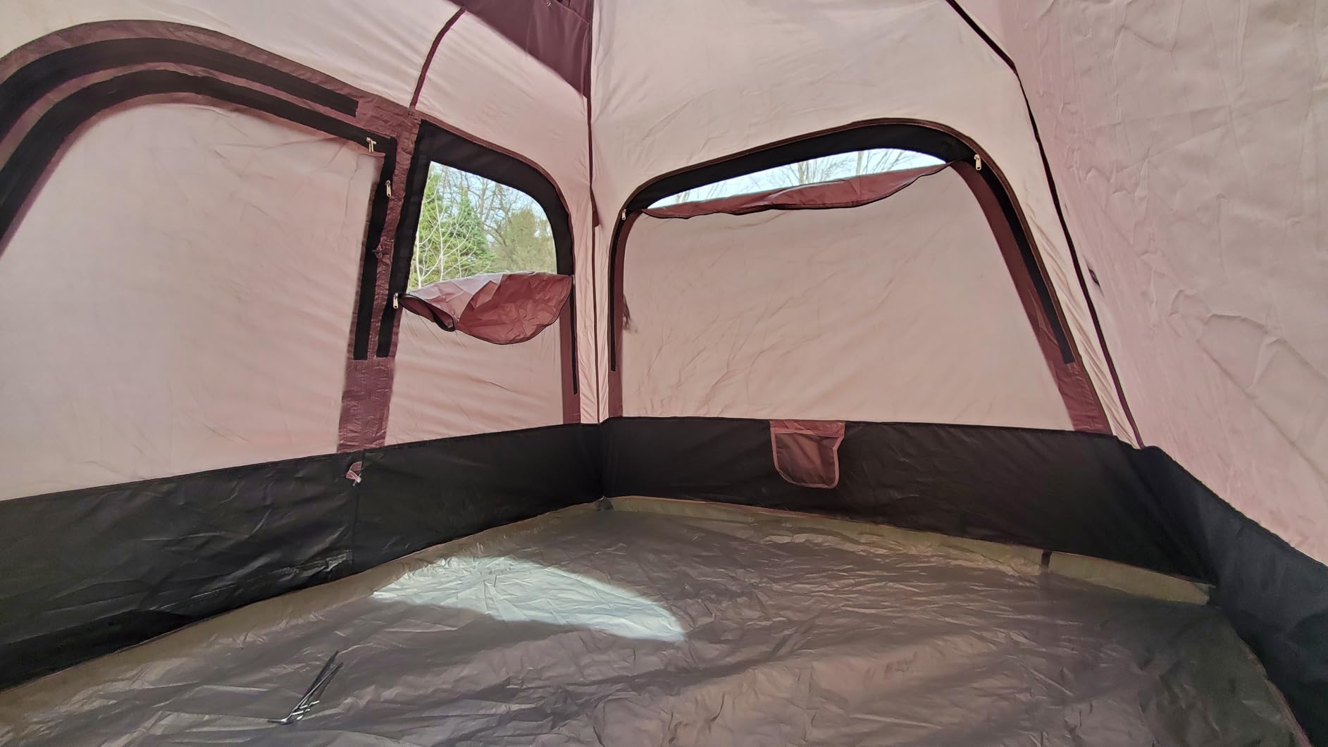 Coleman 4/6/8/10 Person Instant Camping Tent with 1-Minute Setup, Large Family Tent with Pre-Attached Poles, Air Vent, & Carry Bag, Sets Up in About 60 Seconds customer photo 1