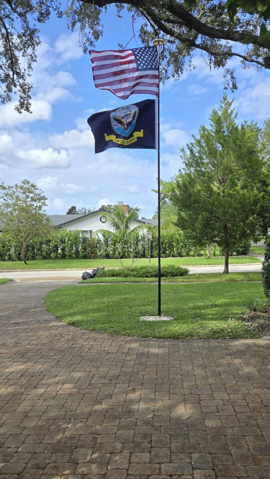 VEVOR 30FT Telescoping Flag Pole Kit, Heavy Duty Aluminum Alloy in Ground Flag Poles customer photo 1