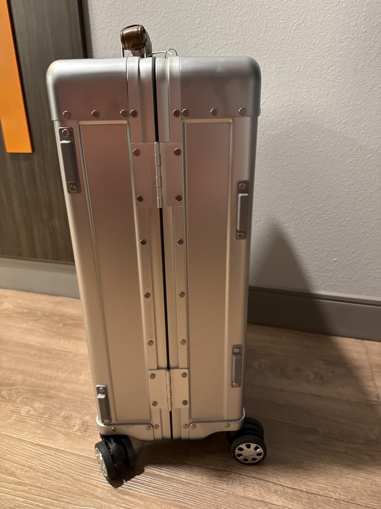 Sterling Pacific 40L Cabin Travel Case - Full Aluminum Four Wheel Carry On Luggage, Italian Leather Handles customer photo 1