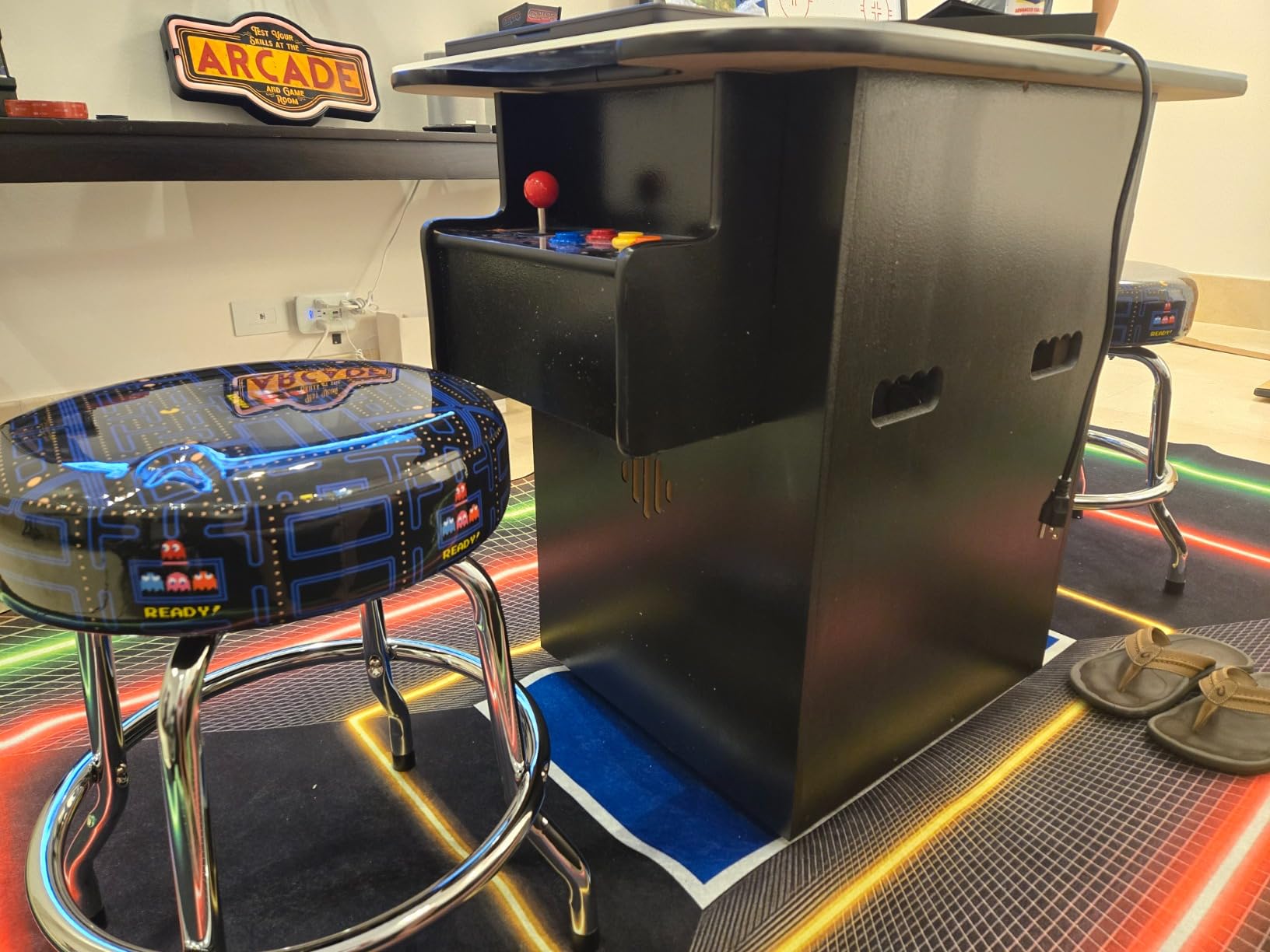 Doc and Pies Arcade Factory 516-Game Full Size Cocktail Arcade Machine - 2 Player Retro Arcade Table with LCD Screen, Joysticks & Buttons - Classic Arcade Cabinet for Home or Game Room customer photo 2