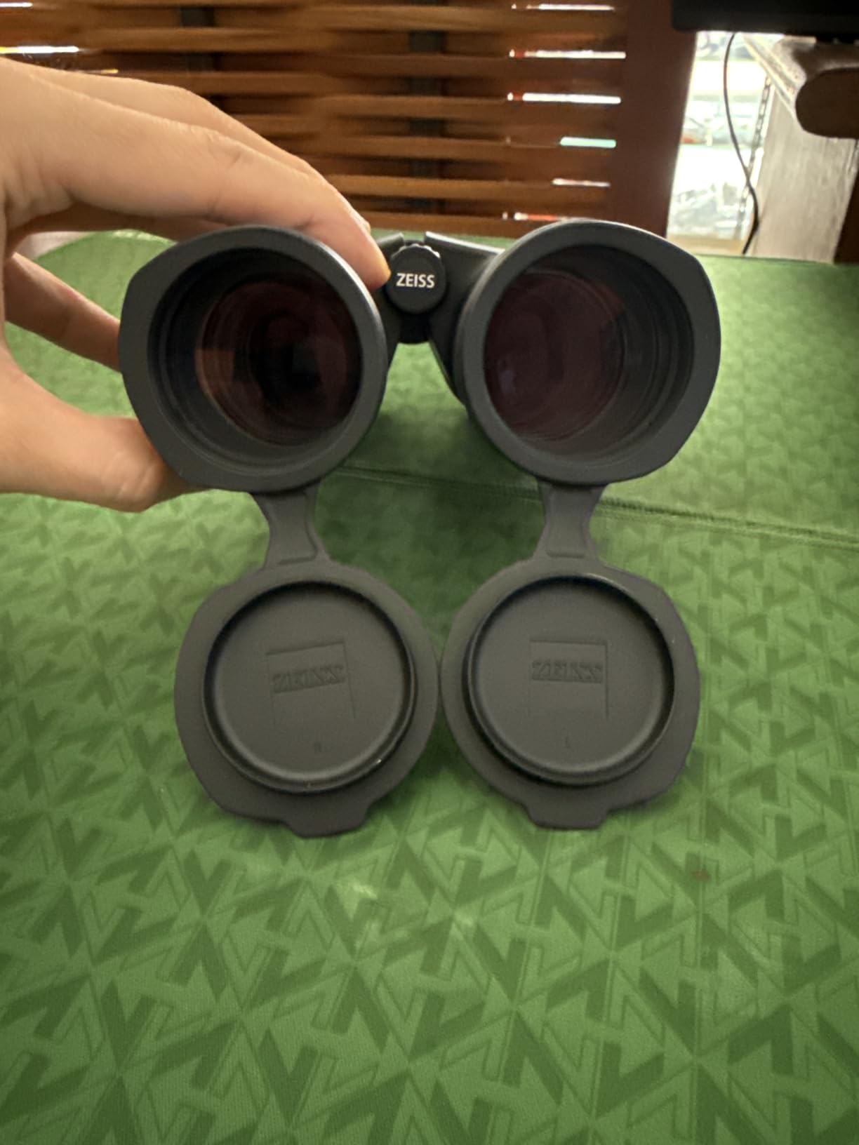 ZEISS Conquest HDX Binoculars 10x42 with HD Coated Glass for All Weather | Compact, LotuTec T* Waterproof Binoculars for Bird Watching and Hunting customer photo 2