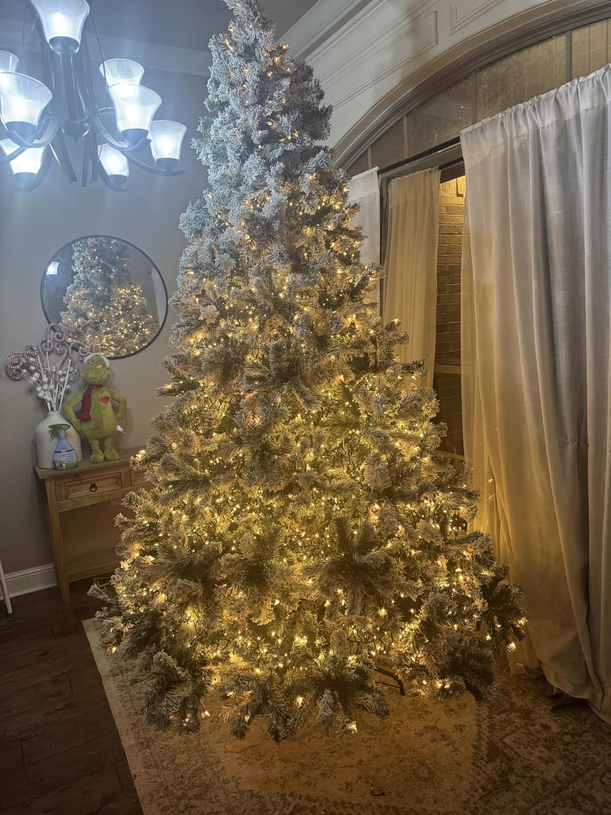 Yaheetech 9ft Prelit Artificial Christmas Tree with 900 Warm White Lights | 2084 PVC Branch Tips Look Full and Lifelike on a Steel Stand; Pre-Strung Lights Skip the Wiring for Fast Setup. Pure Green. customer photo 1