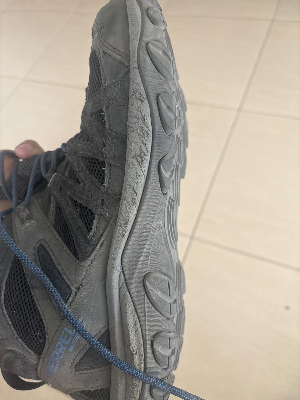 Men's Accentor 3 Mid WP customer photo 2