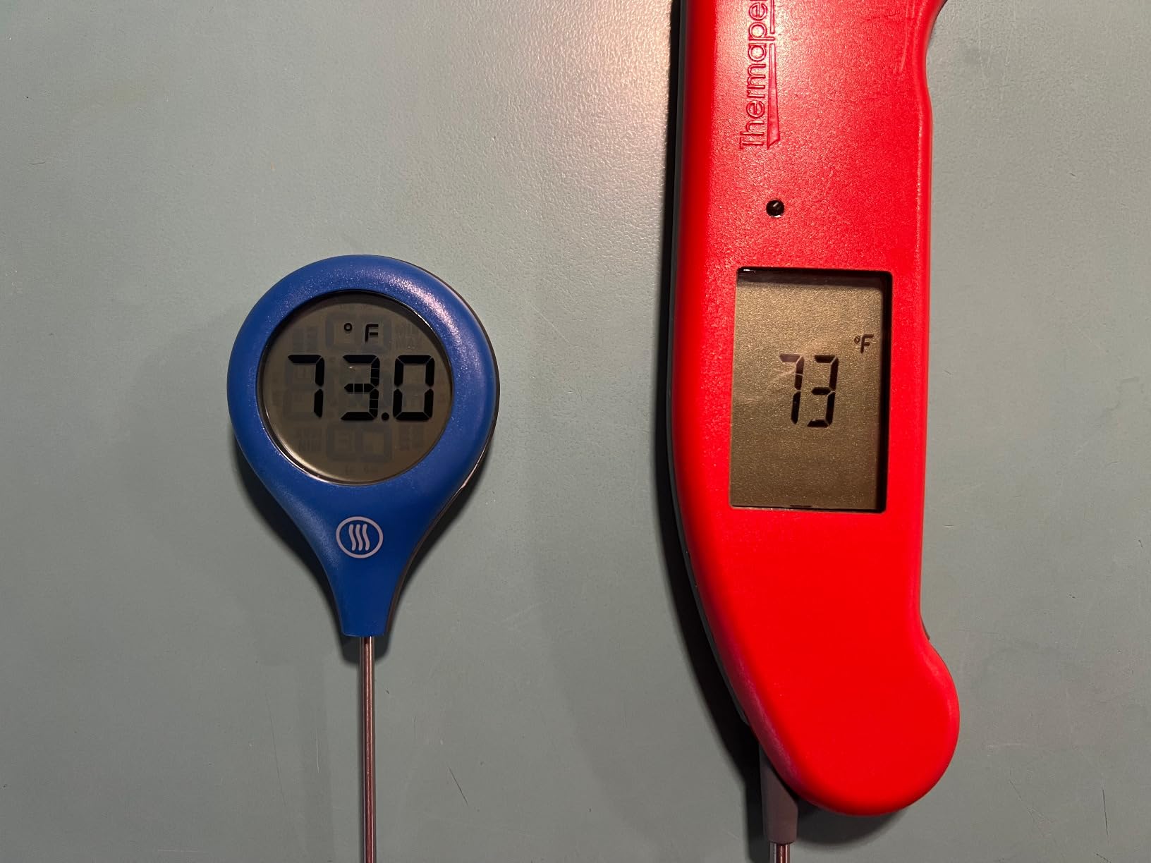 ThermoWorks ThermoPop 2 - Best Value Instant Read Thermometer - Cayenne Pepper Red customer photo 1