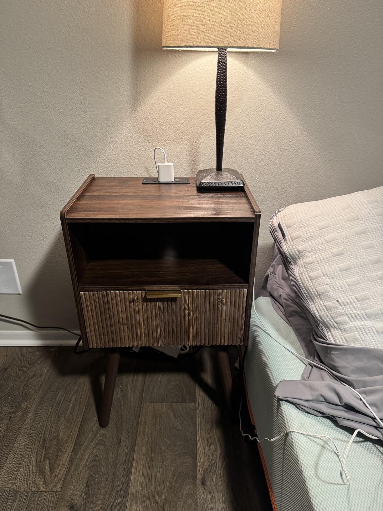 JOONEE Nightstand, Modern Bedside Table with Storage Drawer and Open Wood Shelf, for Living Room, Bedroom and Small Spaces, Accent Night Stand with Solid Wood Legs, Easy Assembly, Walnut Brown customer photo 1