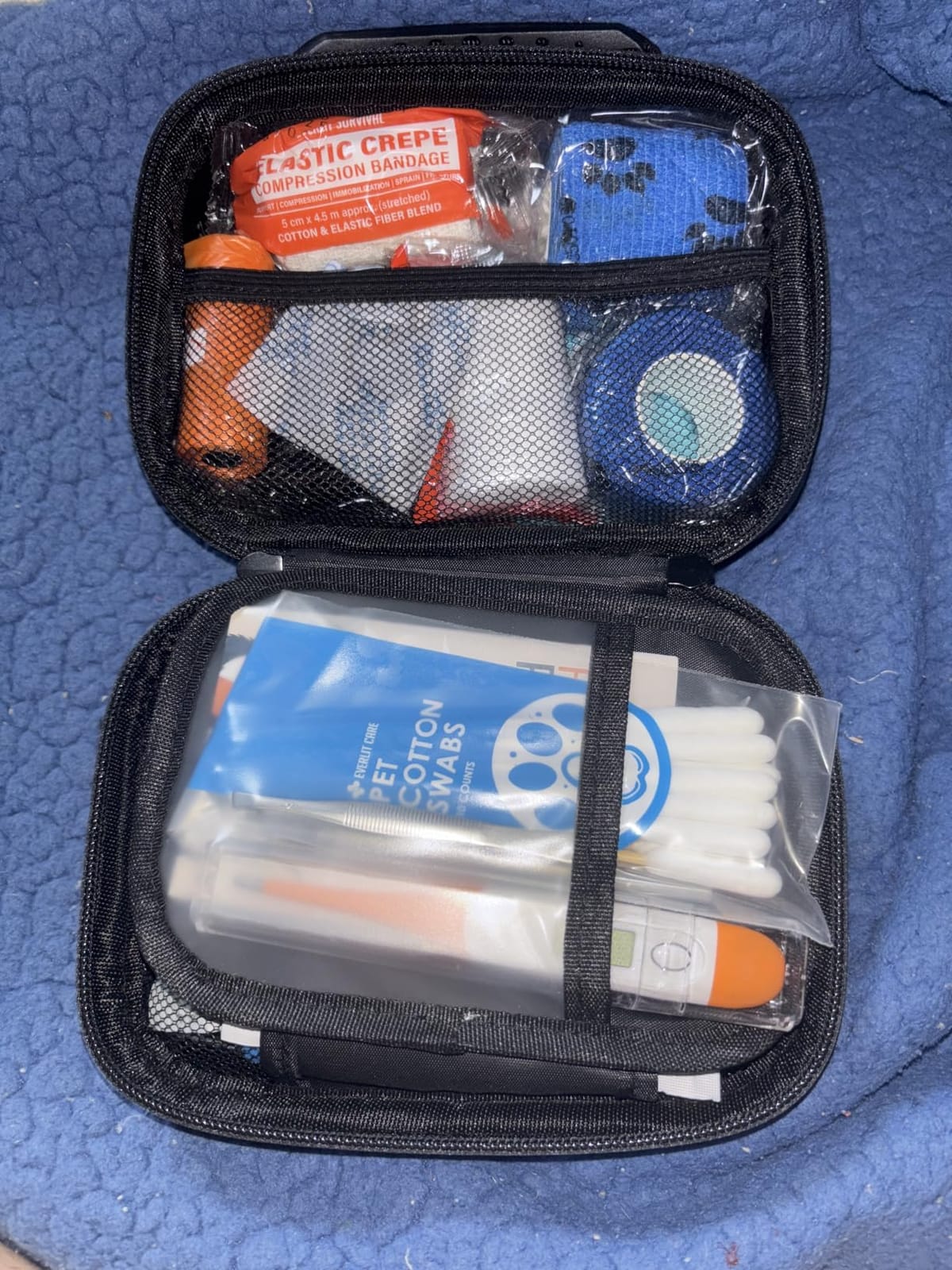 EVERLIT Pet Medic First Aid Kit | 95 Pcs Vet-Approved Medical, Outdoor & Emergency Supplies for Dogs, Cats, Animal Care | Travel-Friendly Compact Bag for Home, Car and Travel (Guardian Orange) customer photo 2