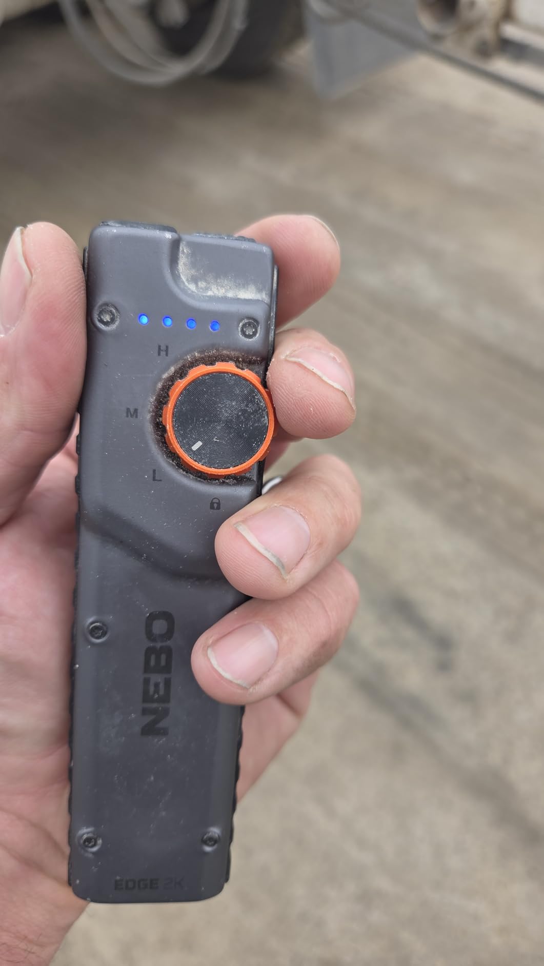 NEBO Edge 2K Pocket Light | 2000 Lumens, 5 Light Modes, Tactical LED Flashlight with Powerful Defensive Strobe, Rechargeable Design for EDC, Water & Impact Resistant, Includes USB Charging Cable customer photo 2