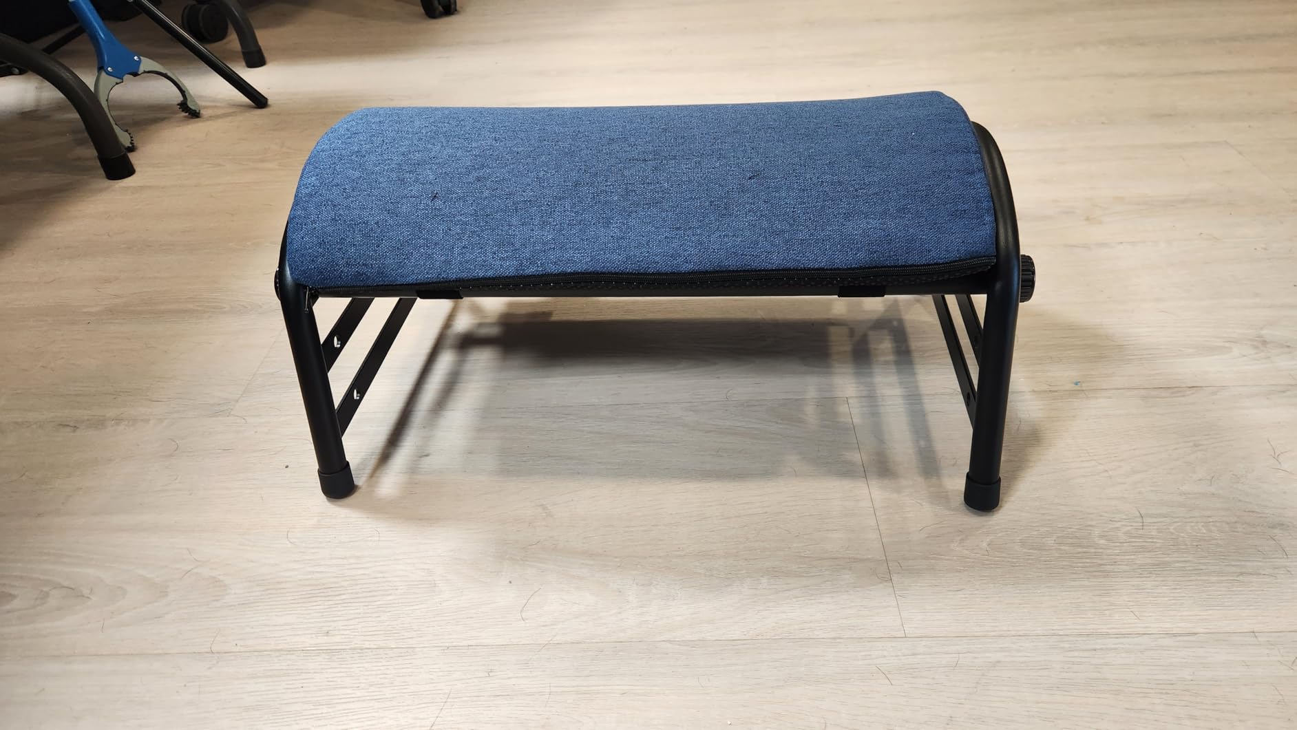 YEASHEIN Adjustable Foot Rest for Under Desk at Work, 6 Positions - Black | Ergonomic Under Desk Footrest, Foot Stools for Under Office Desk Chair, Leg Rest for Home, Car, Computer, Gaming Accessories customer photo 2